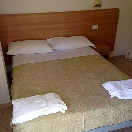 Madrid ホテル 2*